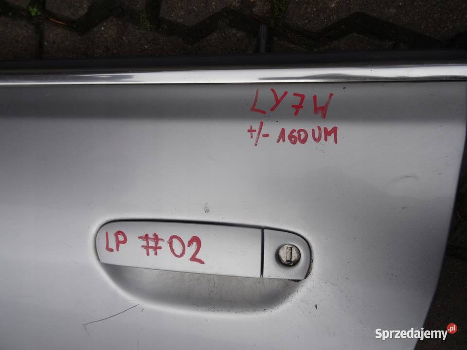 AUDI A8 D2 9902 DRZWI LEWY PRZOD LY7W 160UM Przemęt