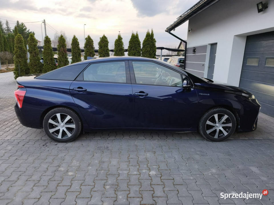 Toyota Mirai 29 zero emisyjnyperfekcyjny stan