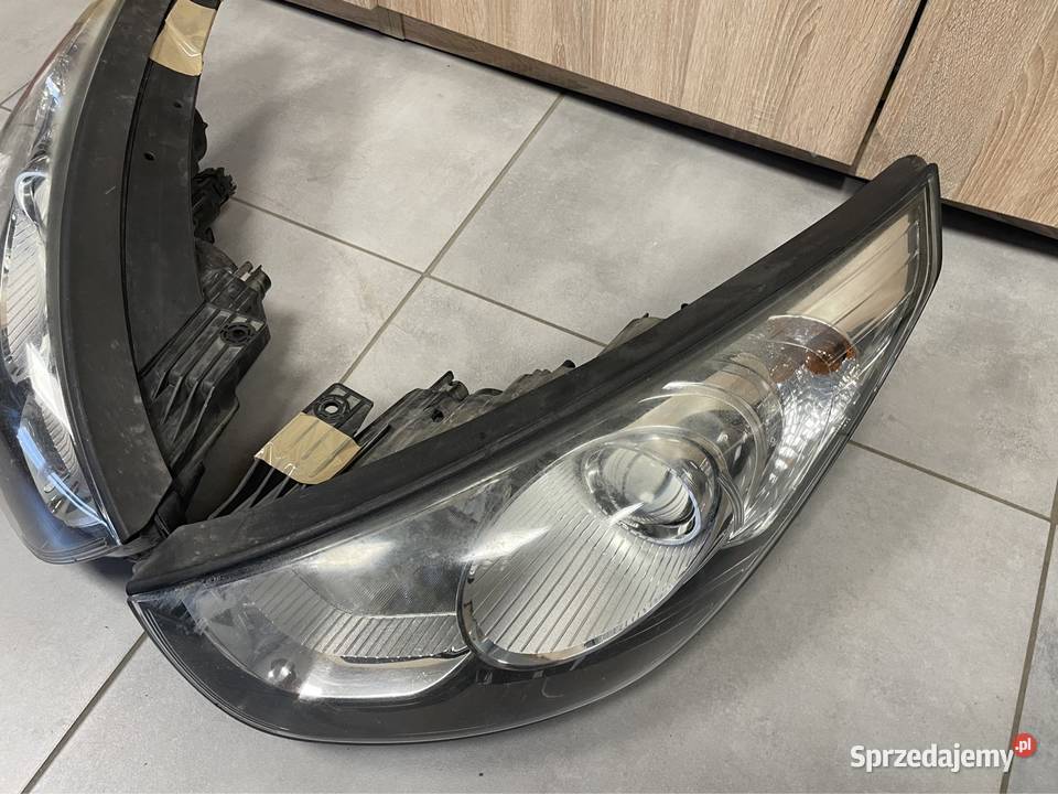 Hyundai IX 35 reflektor przód kpl osobowe Kozubszczyzna