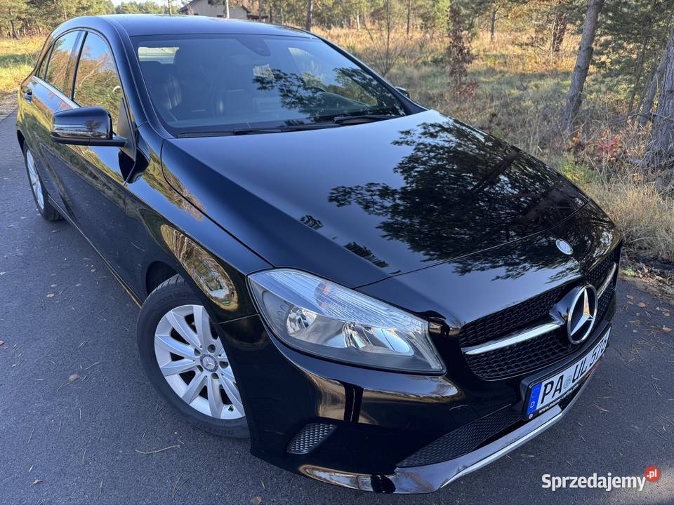 MERCEDESBENZ A180 16 Benzyna 2017r1 właściciel manualna Kroczyce