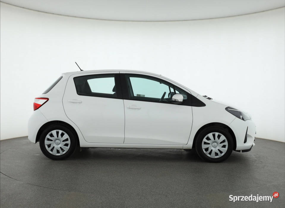 Toyota Yaris 15 Dual VVTi komputer pokładowy Piaseczno