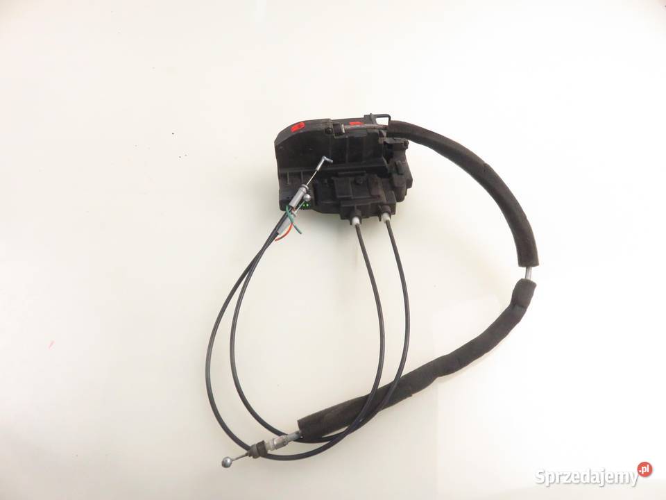 ZAMEK PRAWY PRZEDNI NISSAN VERSA I sprzedam