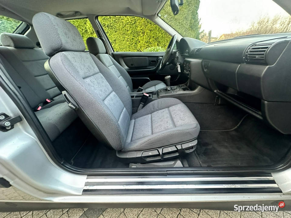 BMW 316 BMW e36 316i 19 105 Bogata Wersja Klima aluminiowe felgi sprzedam