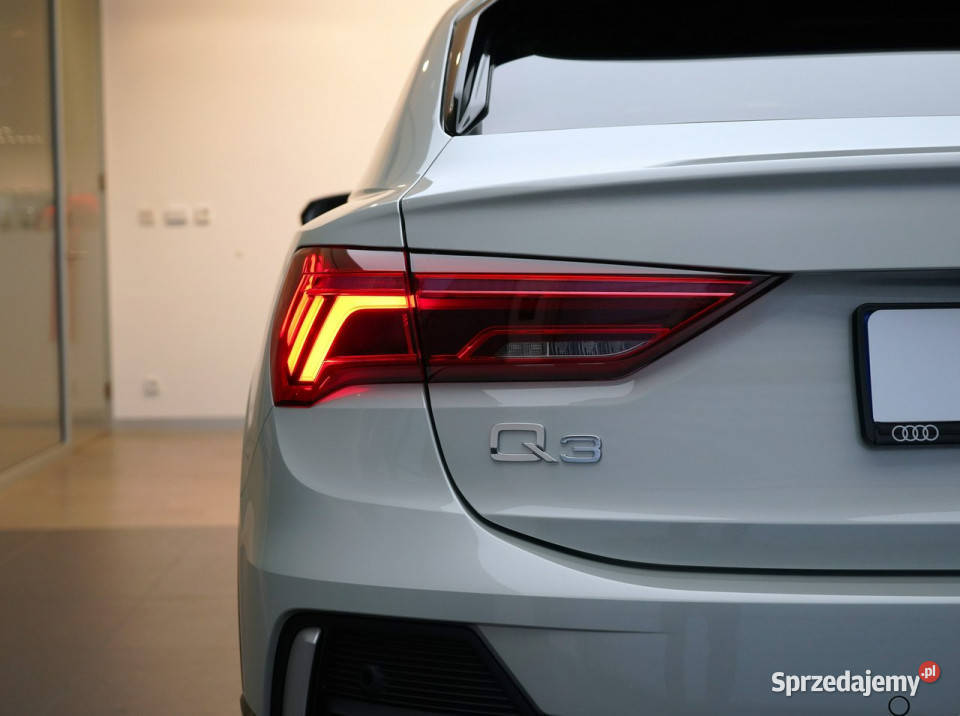 Audi Q3 Sportback 35TFSI 150 Sline Stronic światła do jazdy dziennej Kielce sprzedam