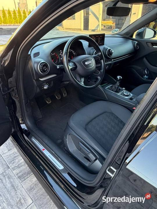 Sprzedam audi a3 limousine czarny Nowy Nakwasin