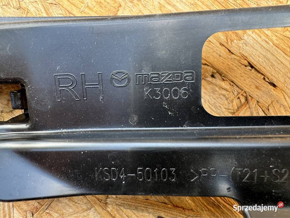 Ślizg mocowanie grilla prawy rh Mazda CX5 II 2
