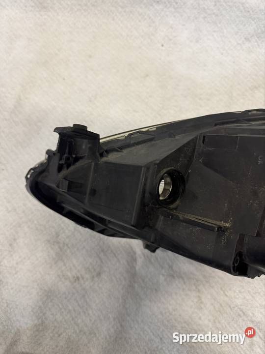 Lampa prawy przód Mazda II 0714 Rok produkcji 2010 śląskie