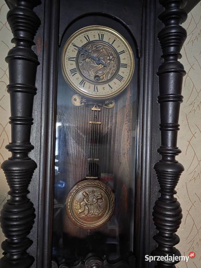 Stary piękny zegar wiszący ścienny Rudka