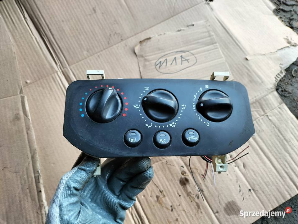 RENAULT CLIO 2 PANEL NAWIEWU KLIMATYZACJI Kamień-Kolonia