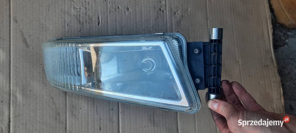 Halogen Przeciwmgielny MAN TGX 8125101 6798 ciężarowe Staszów