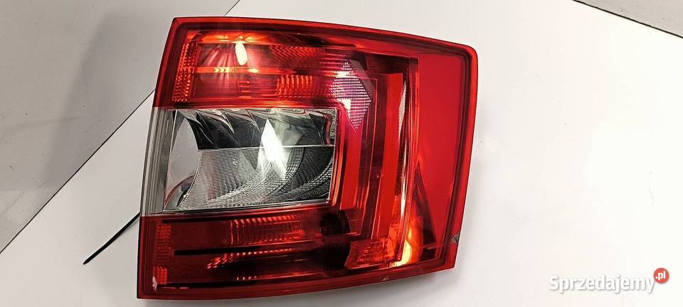 LAMPA PRAWA TYŁ SKODA OCTAVIA III 5E9945096 osobowe Lipno sprzedam