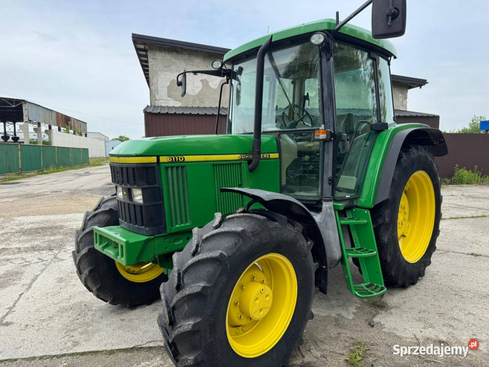 Ciągnik JOHN DEERE 6110 4x4 80 Skrzynia biegów Manualna świętokrzyskie sprzedam