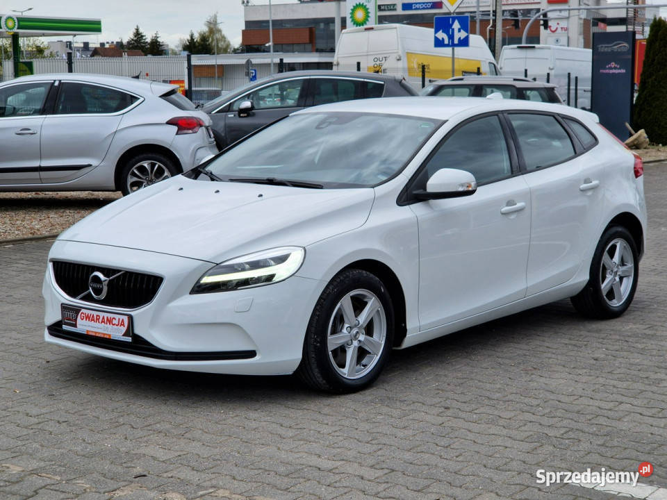 Volvo V40 FILMAutomatBusinessFULL LEDRoczna 120KM Suchy Las sprzedam