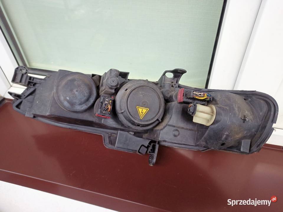 Opel Vectra B LIFT FL lampa przednia prawa Sieradz