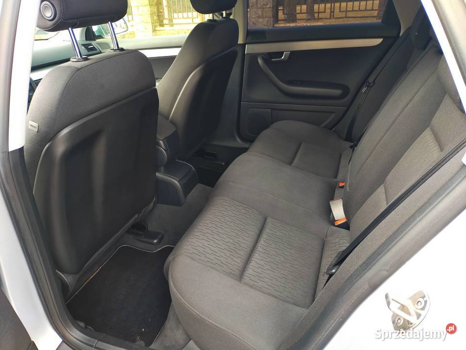 AUDI a4b7 Avant 16 102 manual PbLPG 2007r A4 łódzkie Bełchatów