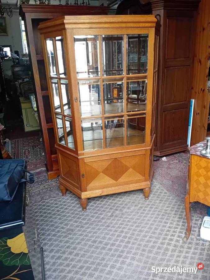 Witryna serwantka Kredensy i witryny lubelskie Tarnogród sprzedam