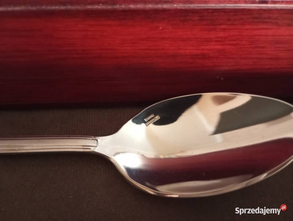 Nowy komplet sztućców