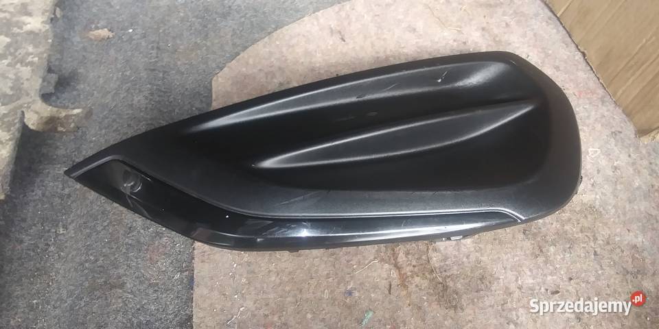 PEUGOT 208 LIFT Kratka zderzaka prawa Zderzaki