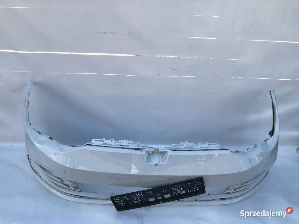 ZDERZAK PRZÓD PRZEDNI VW GOLF VIII 2020 sprzedam