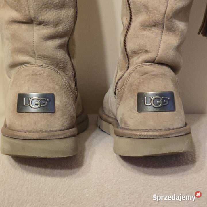 Eleganckie damskie kozaki zimowe UGG W Plumdale 23cm