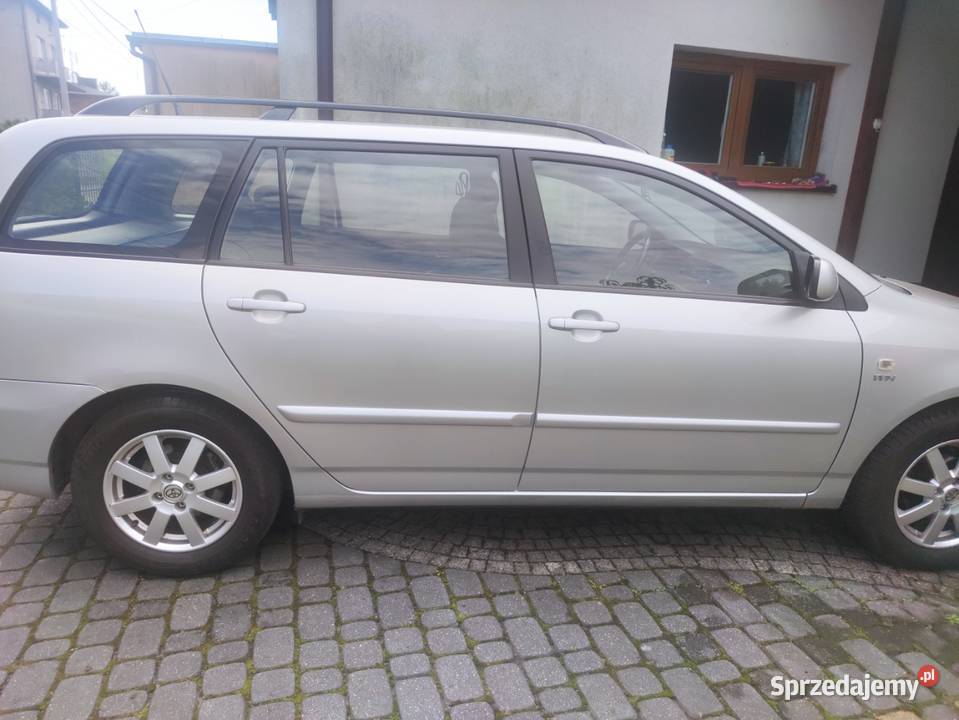 sprzedam Toyota Corolla 16 benzyna 2002 Zawiercie