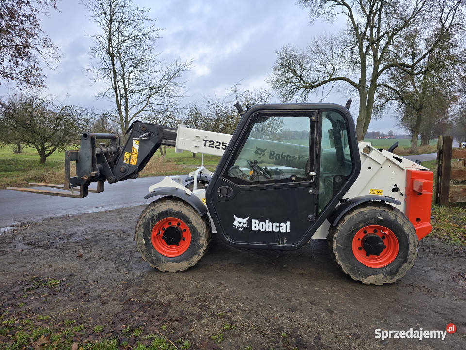 Ładowarka teleskopowa BOBCAT T 2250 2200 55 m Pozostałe Mława