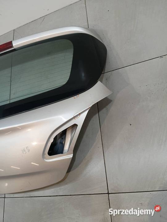 KLAPA TYŁ 5D HB Z176 Opel Corsa V 2014 E