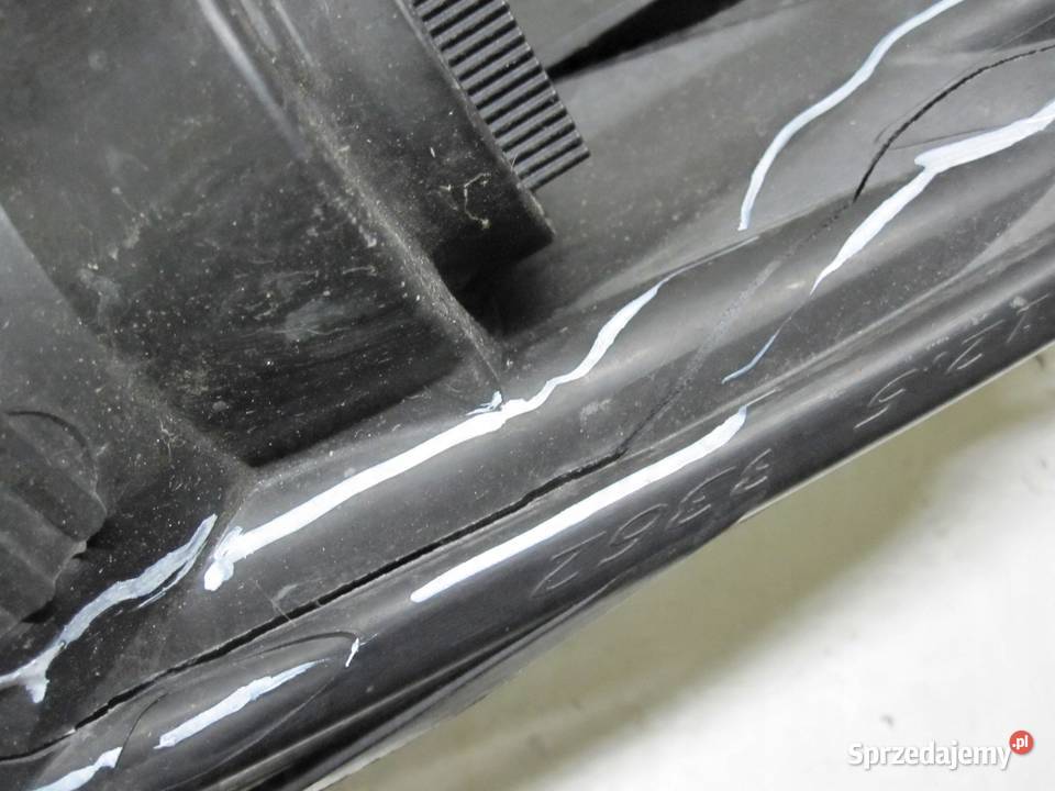 RENAULT CLIO IV 14r lampa lewy przód 010340748 osobowe