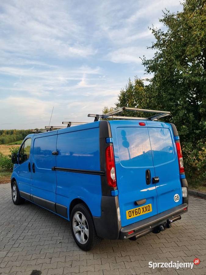 Vivaro L2H1 ANGLIK kierownica prawej Rok produkcji 2010 świętokrzyskie Kielce sprzedam
