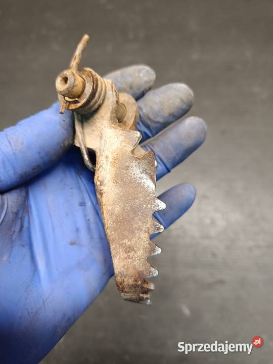 Podnóżek stopka podpora kierowcy części Suzuki Gołaczewy