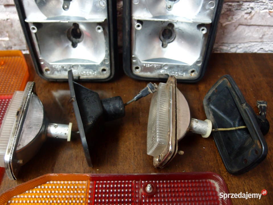 Lampy tylne do terenowego ARO 243 made in terenowe