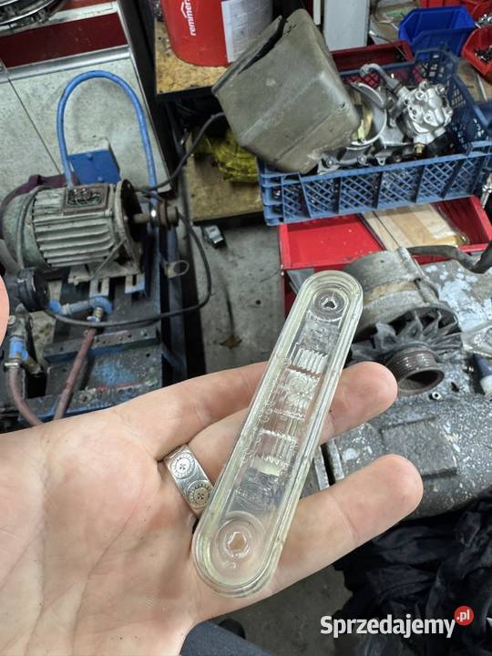 Podświetlenie tablicy rejstracyjnej w124 orginal Poraj