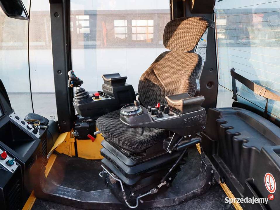BOMAG BW 174 AP4v walec stalowy niski przebieg Rok produkcji 2022 śląskie