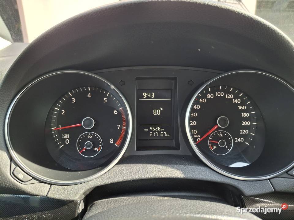 Sprzedam Volkswagen Golf 16 benzyna CD Tomice