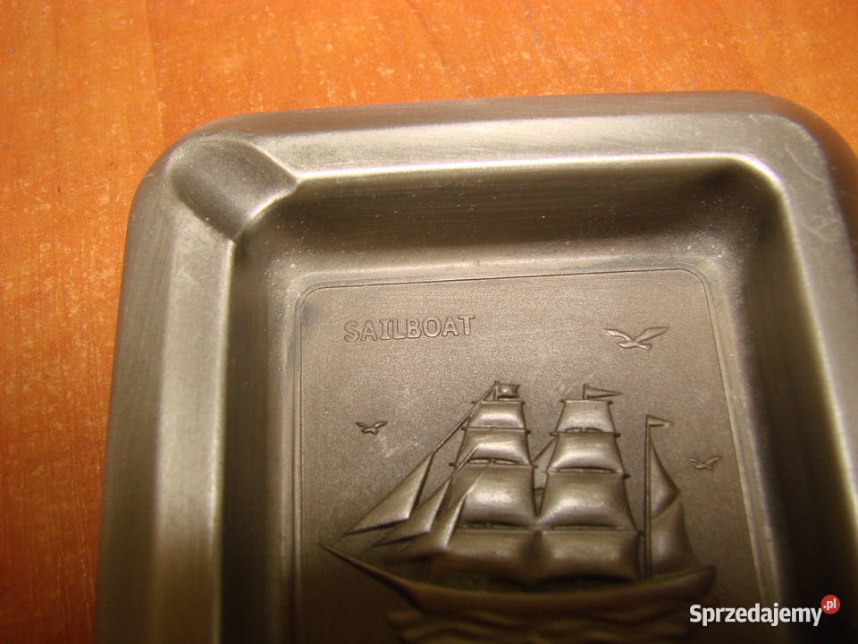 SAILBOAT mała metalowa popielniczka