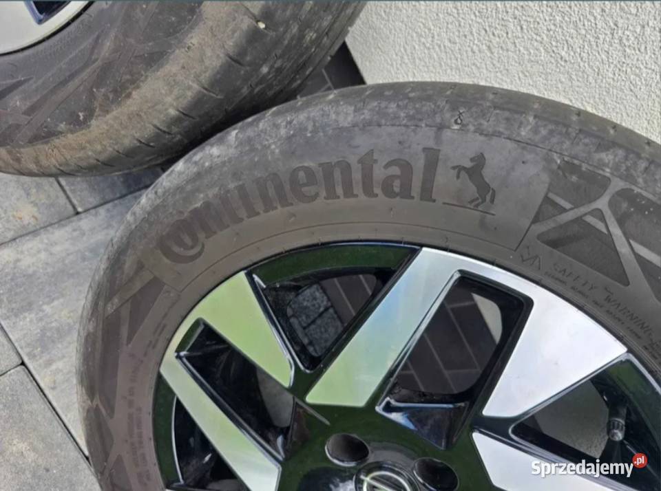 Felgi Aluminiowe z oponami Continental 21560R17