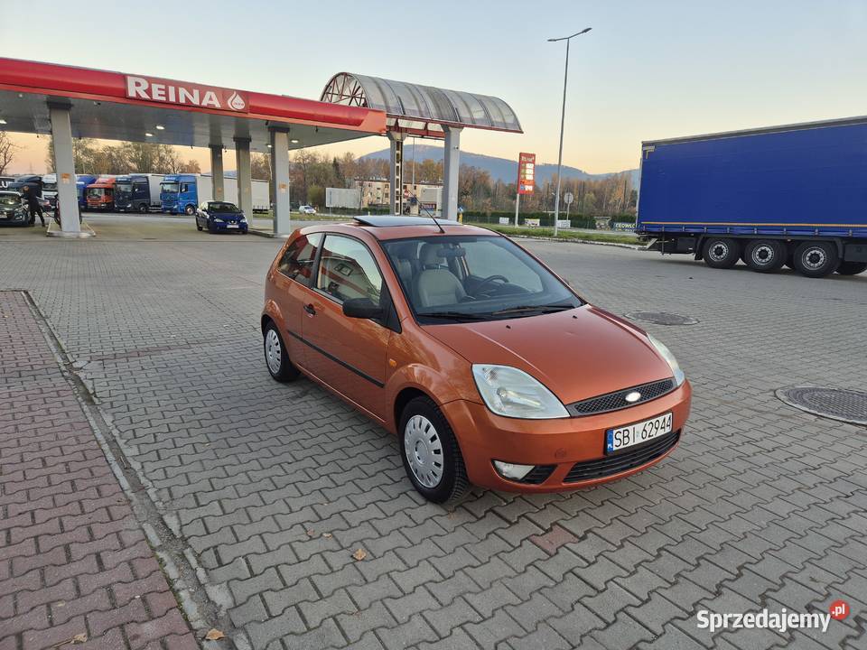Ford Fiesta 12 benz 69 Szyberdach Długo opłaty Fiesta śląskie Bujaków
