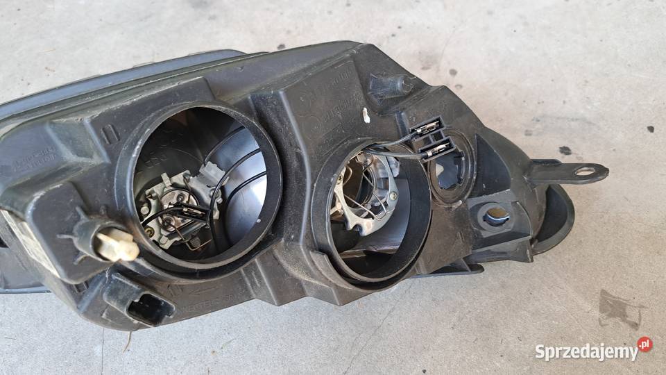Peugeot 206 antrapa lampa przód L