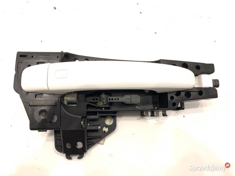KLAMKA ZEWNĘTRZNA PRAWY PRZÓD KEYLESS AUDI A4 B8 osobowe podkarpackie