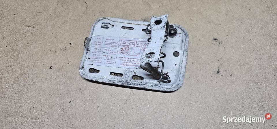 Klapka wlewu paliwa mercedes w123 Zbąszyń