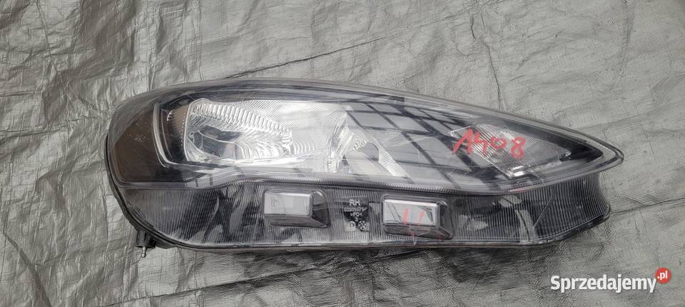 LAMPA PRAWA REFLEKTOR PRAWY FORD FOCUS MK4 18 Ruda Śląska
