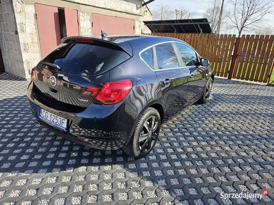 Opel Astra J Cosmo 14T Kamionna