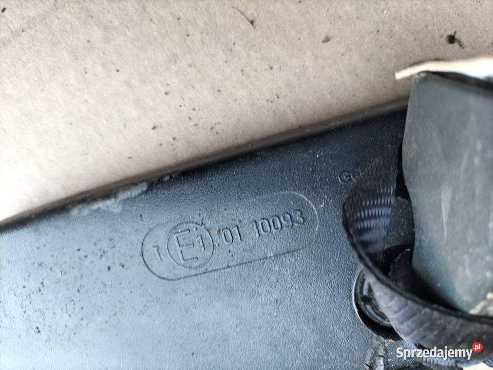 AUDI A4B5 A4 B5 4D0857511 LUSTERKO WEWNĘTRZNE sprzedam