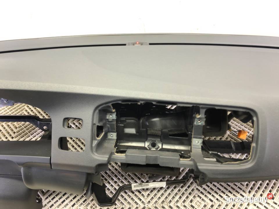 KOKPIT VOLVO V60 I Kombi 1018 KONSOLA DESKA