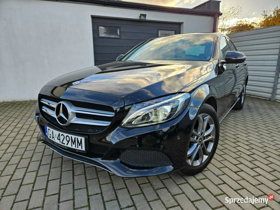 Mercedes C 180 156 benzyna AUTOMAT polski salon pełny VAT