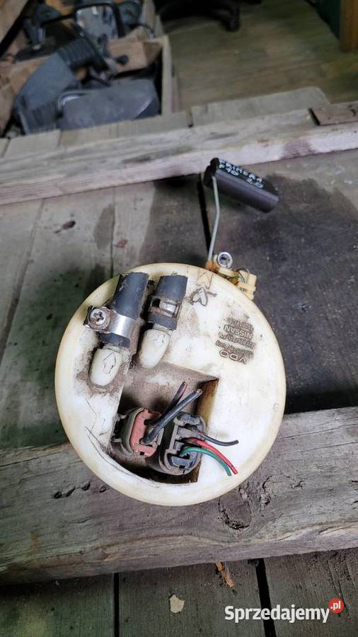 Pływak Nissan Primera P10 Łagów