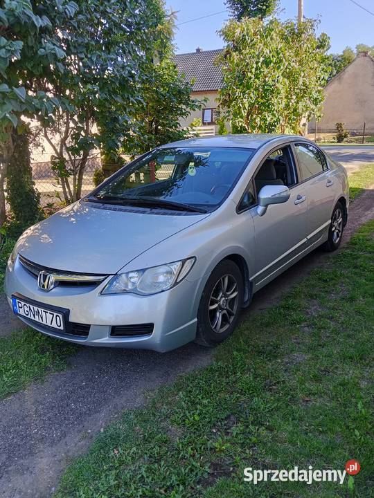Sprzedam Hondę Civic VIII 18 Benz Rok produkcji 2007