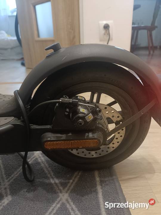 Hulajnoga elektryczna Mi scooter essential