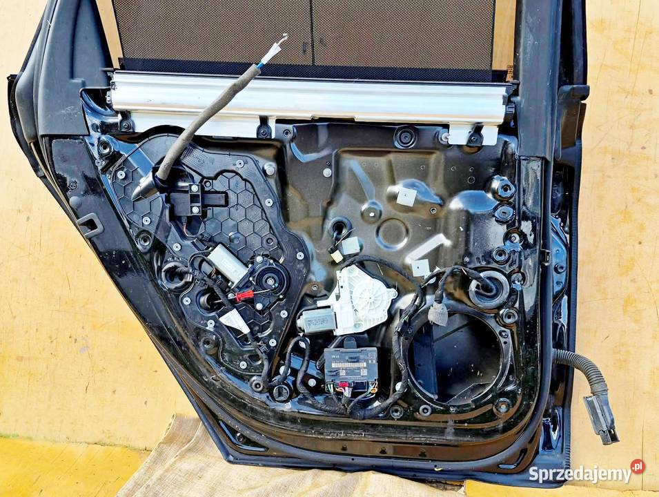 AUDI A8D4 DRZWI LEWY TYŁ ALUMINIOWE LAKIER LY8X Radom