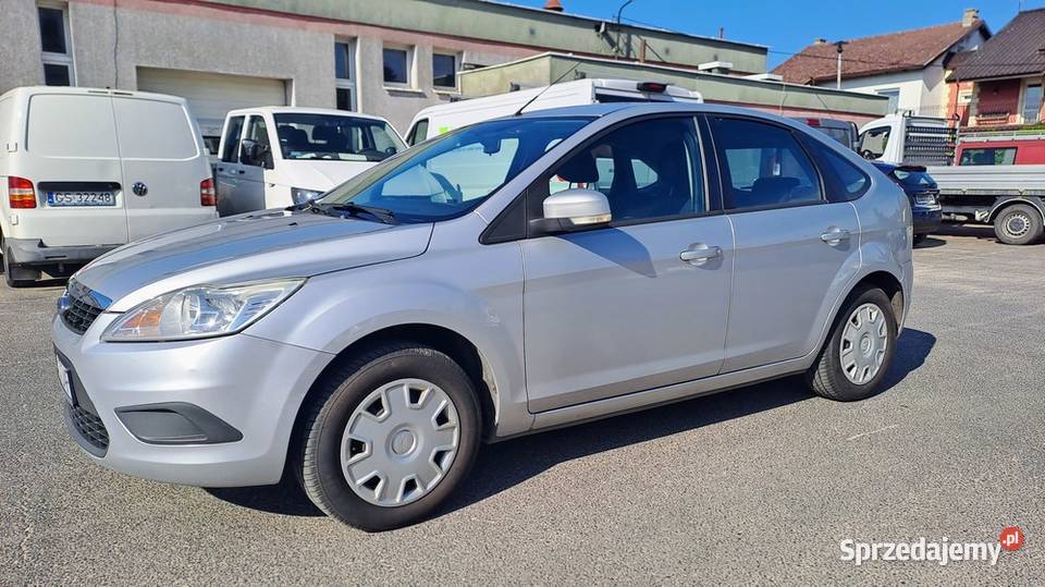 Ford Focus 1.6 benzyna, polski salon grudzień 2010